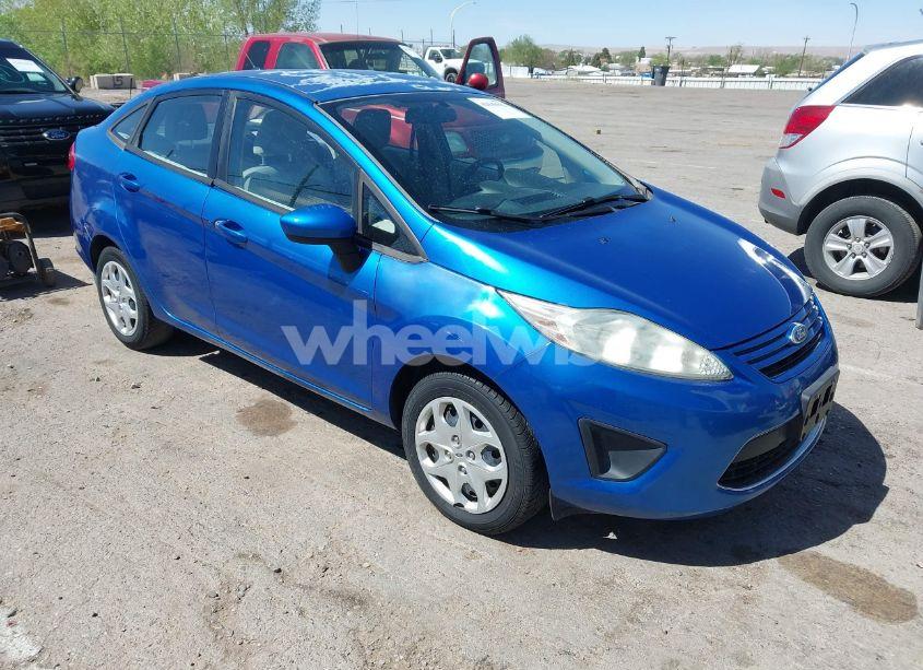 2011 Ford Fiesta S (VIN 3FADP4AJXBM165006) main photo