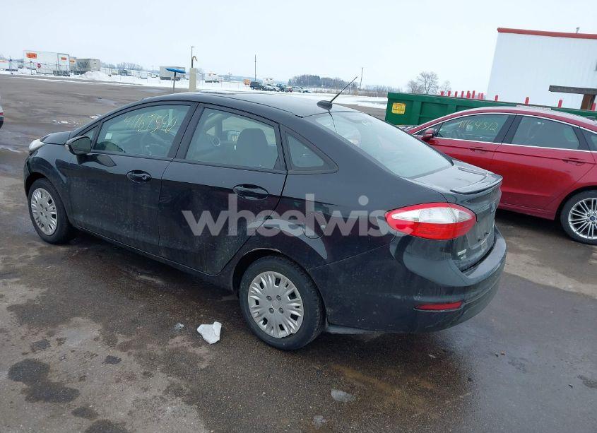 Photo 3 of 2014 Ford Fiesta SE (VIN 3FADP4BE9EM195992)