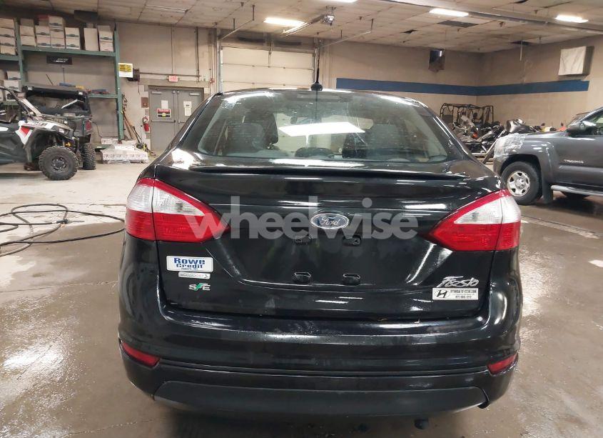 Photo 16 of 2015 Ford Fiesta SE (VIN 3FADP4BE9FM170866)