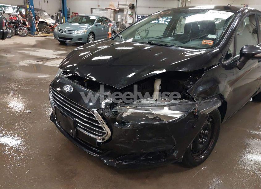 Photo 6 of 2015 Ford Fiesta SE (VIN 3FADP4BE9FM170866)