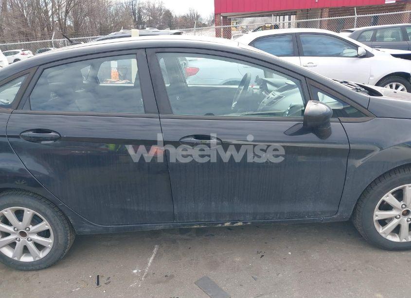 Photo 13 of 2011 Ford Fiesta SE (VIN 3FADP4BJ0BM132112)