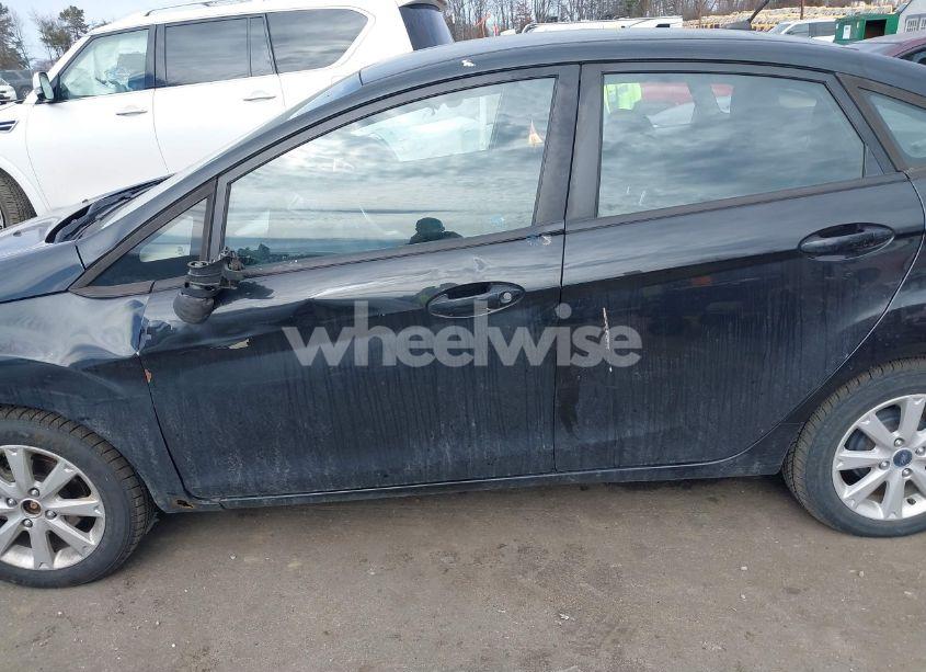 Photo 14 of 2011 Ford Fiesta SE (VIN 3FADP4BJ0BM132112)