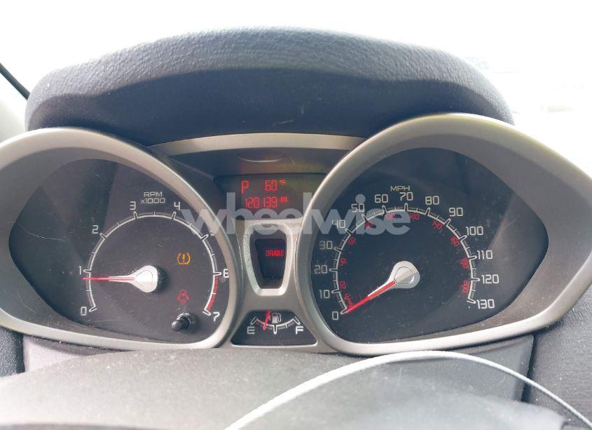 Photo 7 of 2011 Ford Fiesta SE (VIN 3FADP4BJ0BM132112)