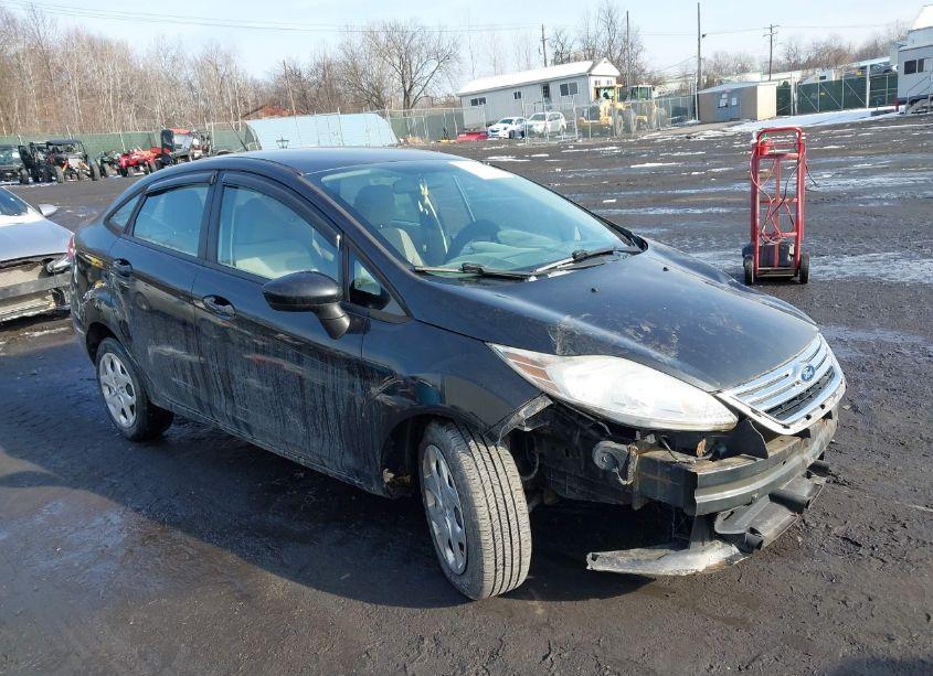 2011 Ford Fiesta SE (VIN 3FADP4BJ0BM211991) main photo