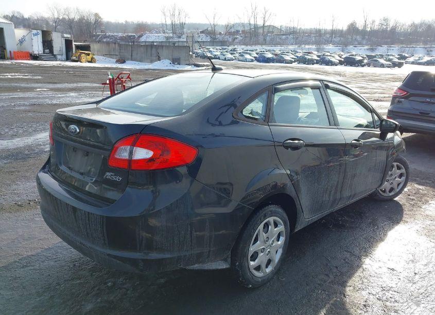 Photo 4 of 2011 Ford Fiesta SE (VIN 3FADP4BJ0BM211991)