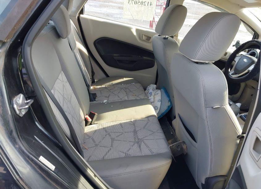 Photo 8 of 2011 Ford Fiesta SE (VIN 3FADP4BJ0BM211991)