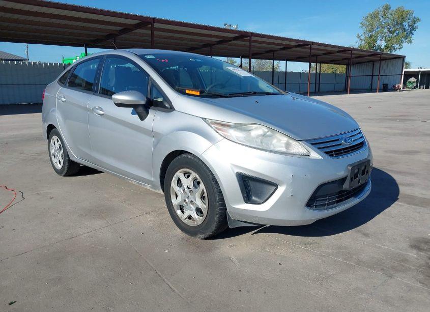 2011 Ford Fiesta SE (VIN 3FADP4BJ0BM240875) main photo