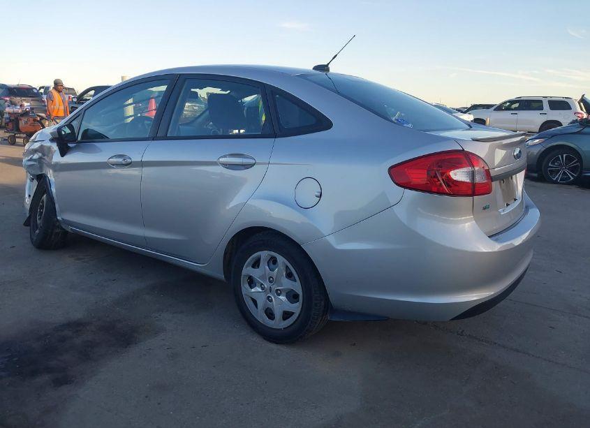 Photo 3 of 2011 Ford Fiesta SE (VIN 3FADP4BJ0BM240875)