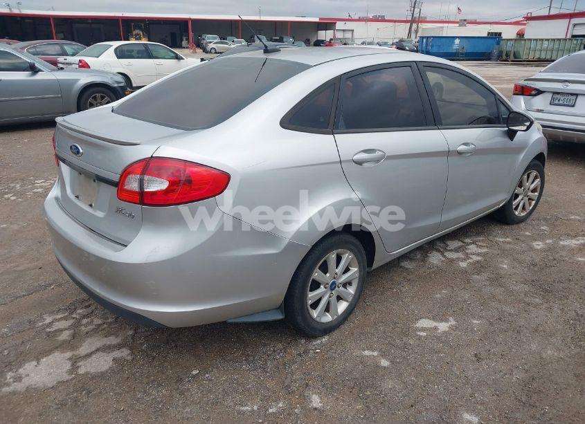 Photo 4 of 2012 Ford Fiesta SE (VIN 3FADP4BJ0CM173132)