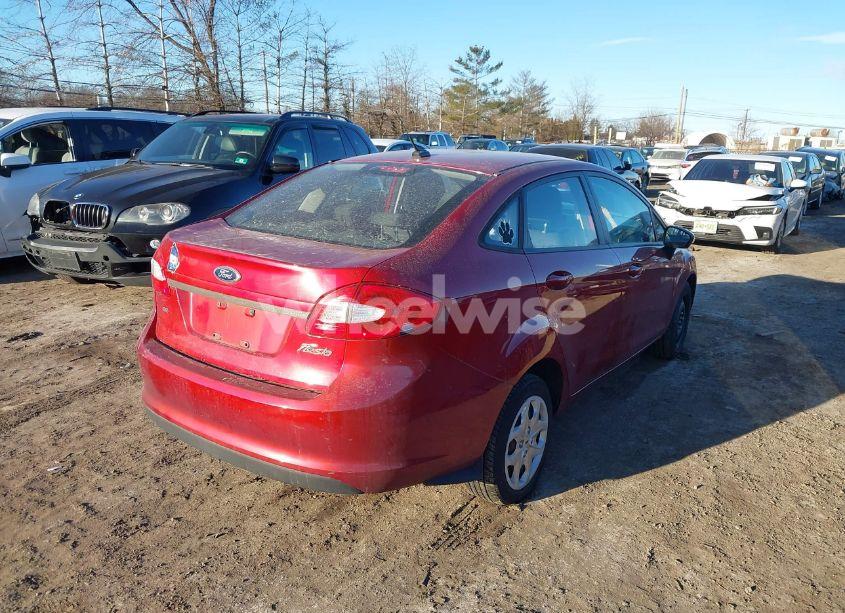 Photo 4 of 2013 Ford Fiesta SE (VIN 3FADP4BJ0DM152508)