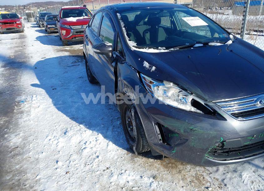 Photo 6 of 2013 Ford Fiesta SE (VIN 3FADP4BJ0DM184620)