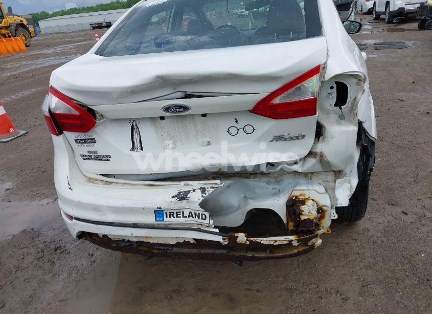 Photo 6 of 2014 Ford Fiesta SE (VIN 3FADP4BJ0EM182576)