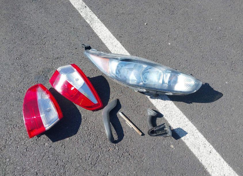 Photo 12 of 2014 Ford Fiesta SE (VIN 3FADP4BJ0EM241299)