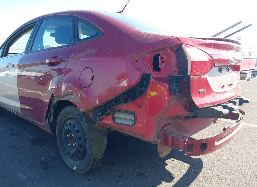 Photo 6 of 2014 Ford Fiesta SE (VIN 3FADP4BJ0EM241299)