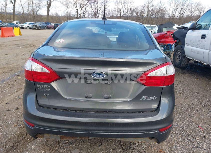 Photo 15 of 2015 Ford Fiesta SE (VIN 3FADP4BJ0FM210779)