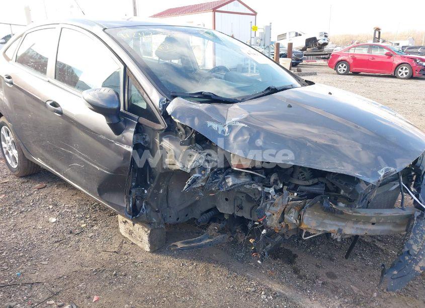 Photo 6 of 2015 Ford Fiesta SE (VIN 3FADP4BJ0FM210779)