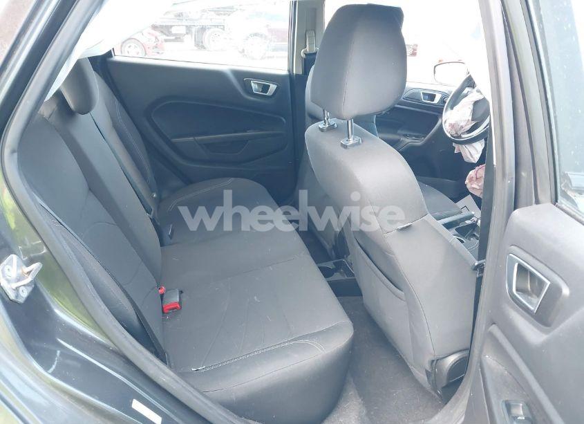 Photo 8 of 2015 Ford Fiesta SE (VIN 3FADP4BJ0FM210779)