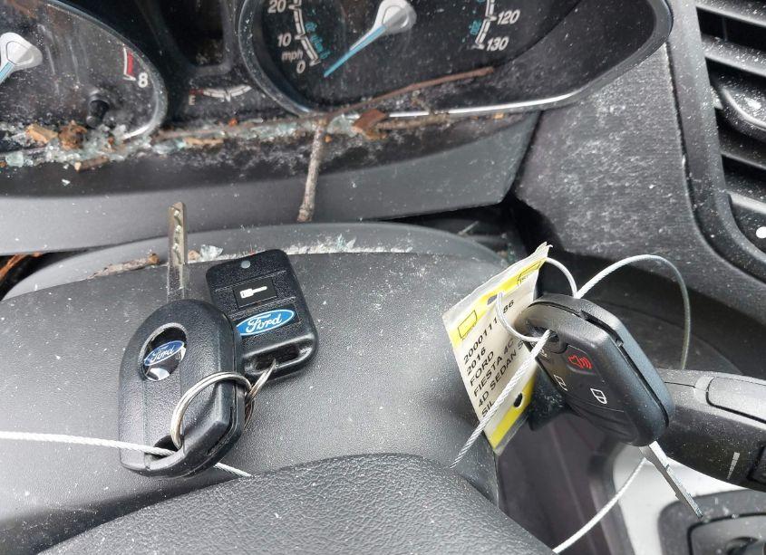 Photo 11 of 2016 Ford Fiesta SE (VIN 3FADP4BJ0GM174240)