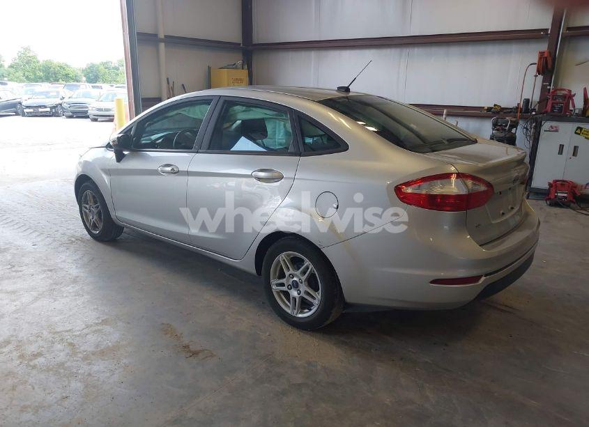 Photo 3 of 2017 Ford Fiesta SE (VIN 3FADP4BJ0HM158525)