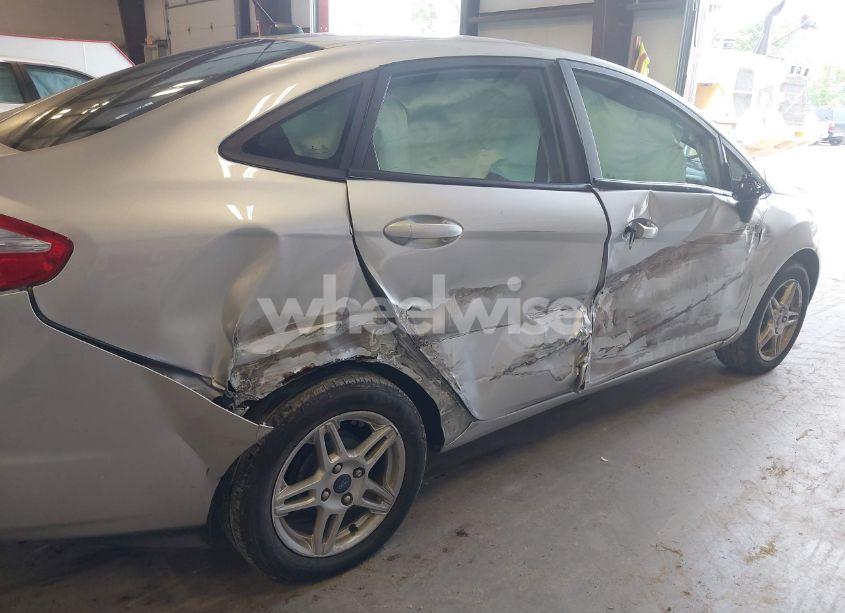 Photo 6 of 2017 Ford Fiesta SE (VIN 3FADP4BJ0HM158525)