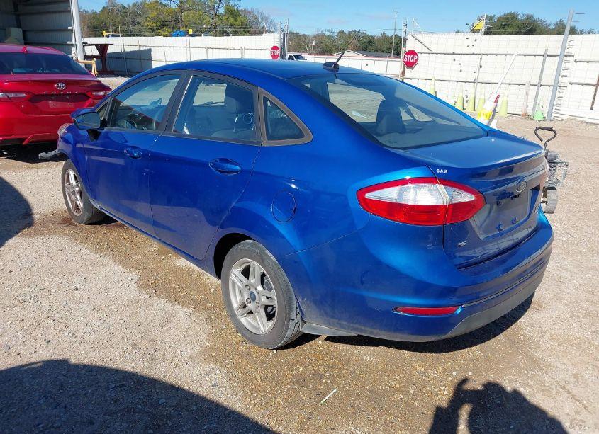 Photo 3 of 2019 Ford Fiesta SE (VIN 3FADP4BJ0KM116847)