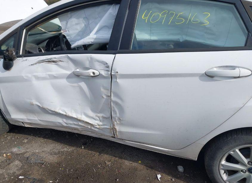 Photo 6 of 2011 Ford Fiesta SE (VIN 3FADP4BJ1BM196062)