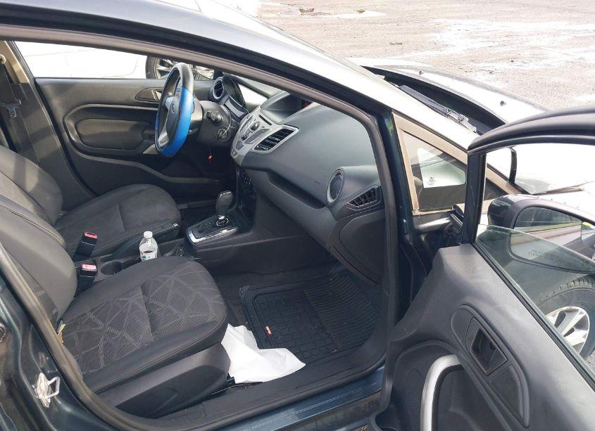 Photo 5 of 2011 Ford Fiesta SE (VIN 3FADP4BJ1BM231599)