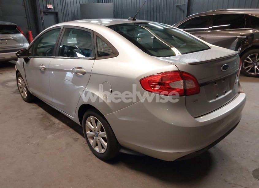 Photo 3 of 2012 Ford Fiesta SE (VIN 3FADP4BJ1CM110315)