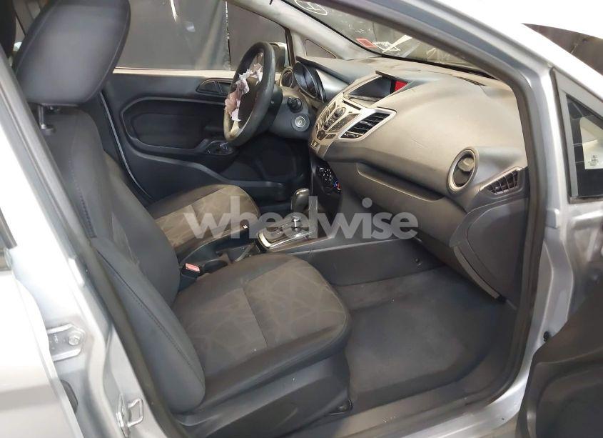 Photo 5 of 2012 Ford Fiesta SE (VIN 3FADP4BJ1CM110315)