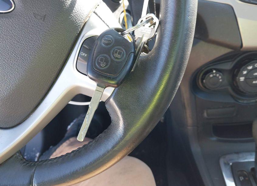 Photo 11 of 2013 Ford Fiesta SE (VIN 3FADP4BJ1DM132185)