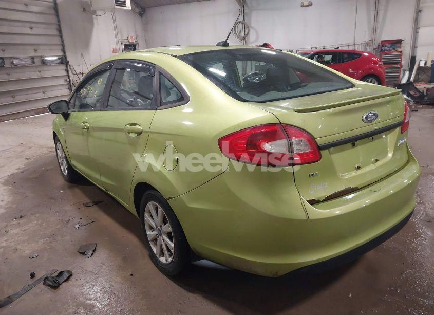 Photo 3 of 2013 Ford Fiesta SE (VIN 3FADP4BJ1DM164926)