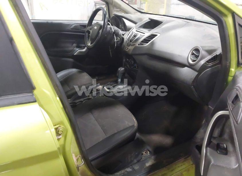 Photo 5 of 2013 Ford Fiesta SE (VIN 3FADP4BJ1DM164926)