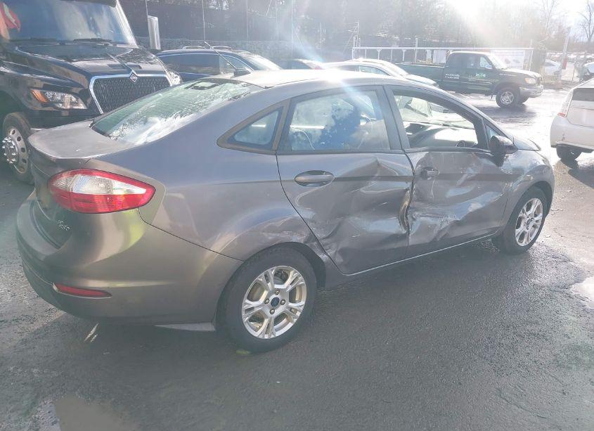 Photo 4 of 2014 Ford Fiesta SE (VIN 3FADP4BJ1EM171148)
