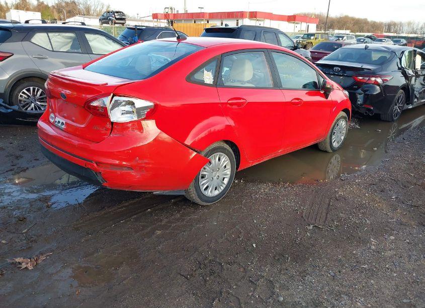 Photo 4 of 2014 Ford Fiesta SE (VIN 3FADP4BJ1EM185776)