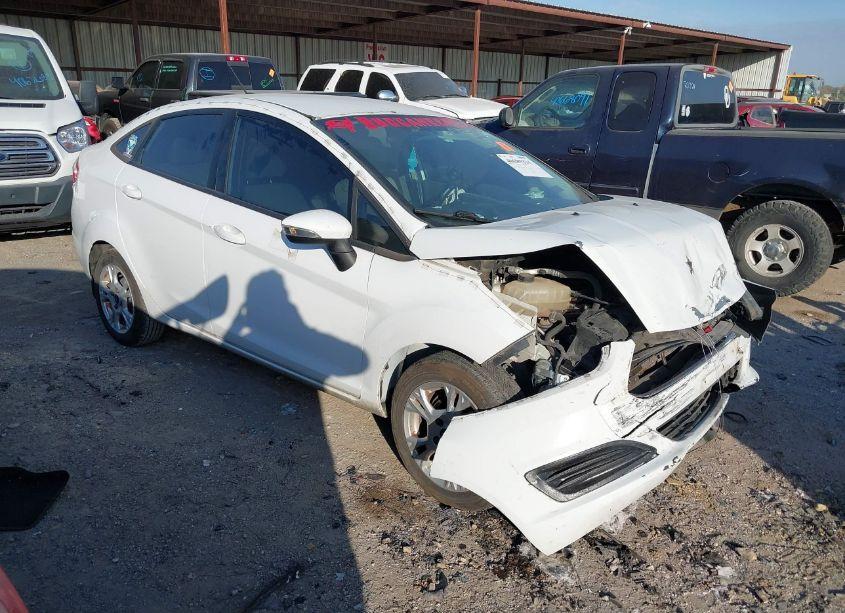 2014 Ford Fiesta SE (VIN 3FADP4BJ1EM215973) main photo