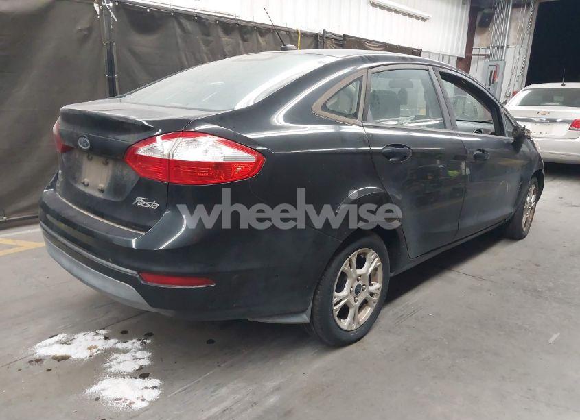 Photo 4 of 2015 Ford Fiesta SE (VIN 3FADP4BJ1FM133520)