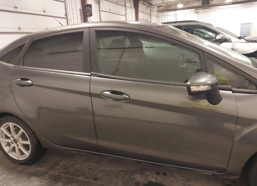 Photo 14 of 2015 Ford Fiesta SE (VIN 3FADP4BJ1FM145974)