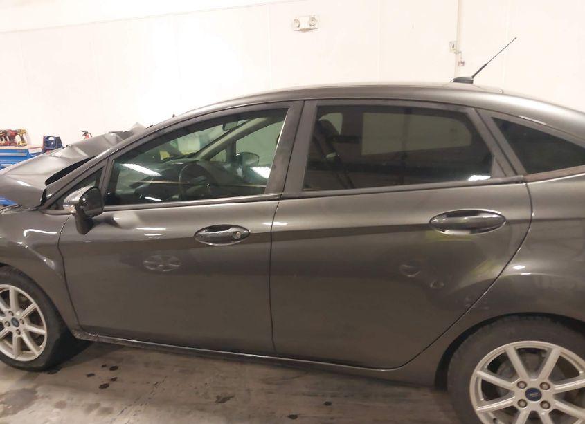 Photo 15 of 2015 Ford Fiesta SE (VIN 3FADP4BJ1FM145974)