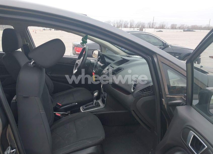 Photo 5 of 2015 Ford Fiesta SE (VIN 3FADP4BJ1FM161513)