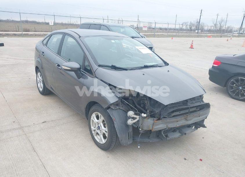 Photo 6 of 2015 Ford Fiesta SE (VIN 3FADP4BJ1FM161513)