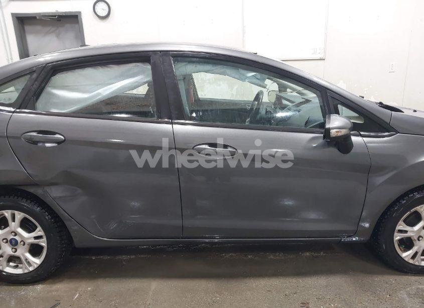 Photo 13 of 2015 Ford Fiesta SE (VIN 3FADP4BJ1FM221967)