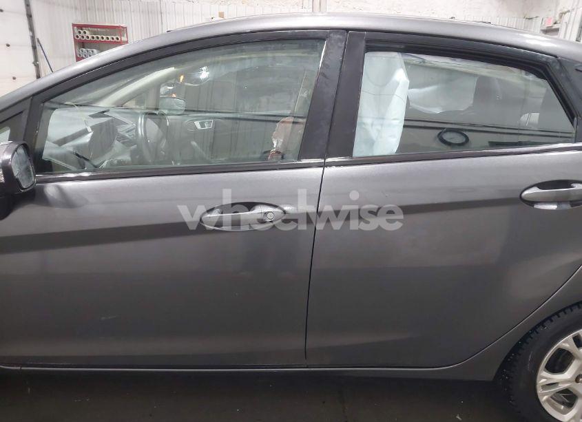 Photo 14 of 2015 Ford Fiesta SE (VIN 3FADP4BJ1FM221967)