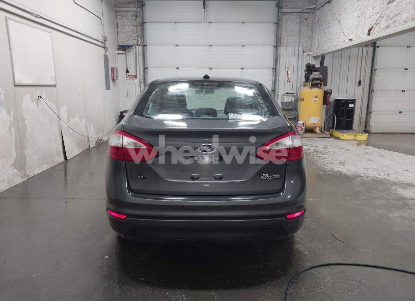 Photo 16 of 2015 Ford Fiesta SE (VIN 3FADP4BJ1FM221967)