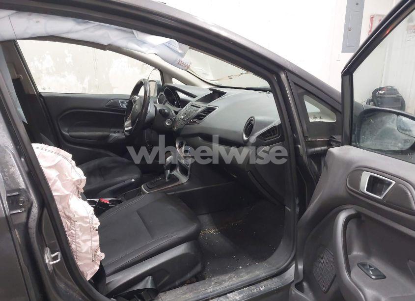 Photo 5 of 2015 Ford Fiesta SE (VIN 3FADP4BJ1FM221967)