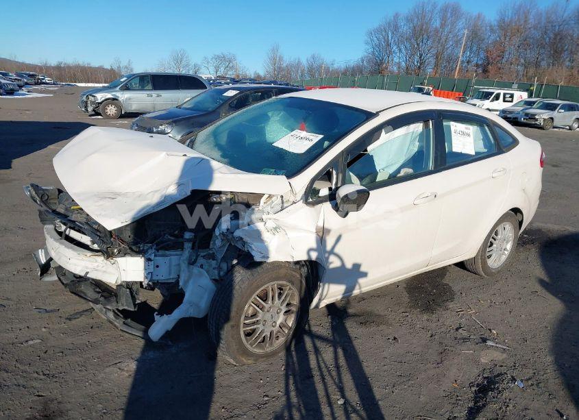 Photo 2 of 2016 Ford Fiesta SE (VIN 3FADP4BJ1GM205916)