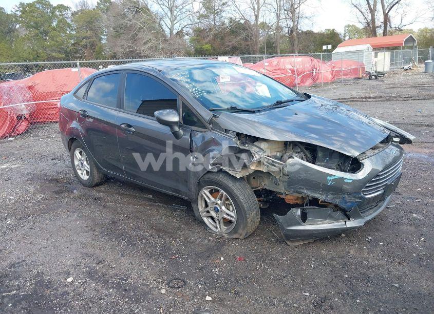 2017 Ford Fiesta SE (VIN 3FADP4BJ1HM121399) main photo