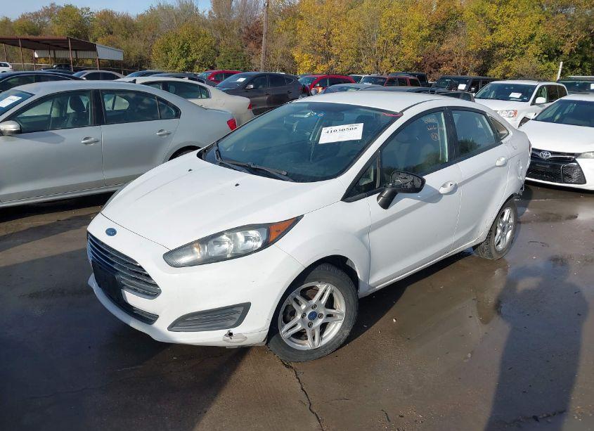 Photo 2 of 2017 Ford Fiesta SE (VIN 3FADP4BJ1HM129194)