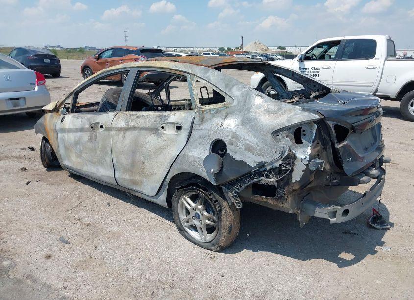 Photo 3 of 2017 Ford Fiesta SE (VIN 3FADP4BJ1HM161935)