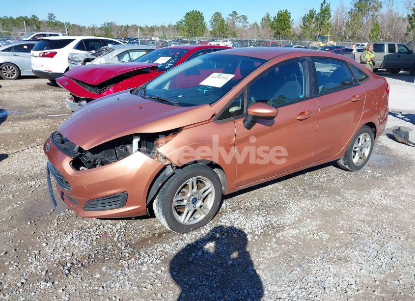 Photo 2 of 2017 Ford Fiesta SE (VIN 3FADP4BJ1HM169002)