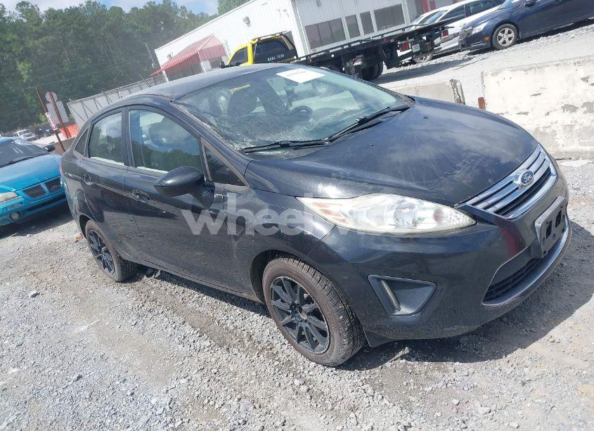 2011 Ford Fiesta SE (VIN 3FADP4BJ2BM172241) main photo